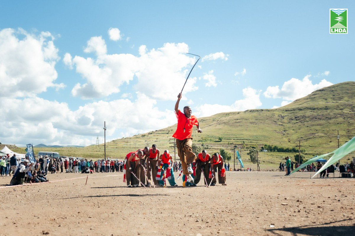 Mpho Brown tweet media