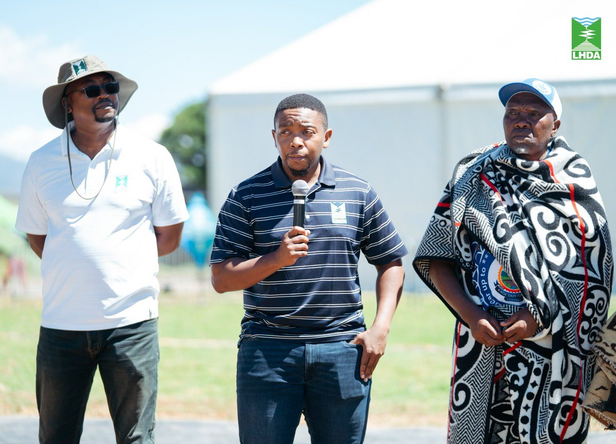 Mpho Brown tweet media