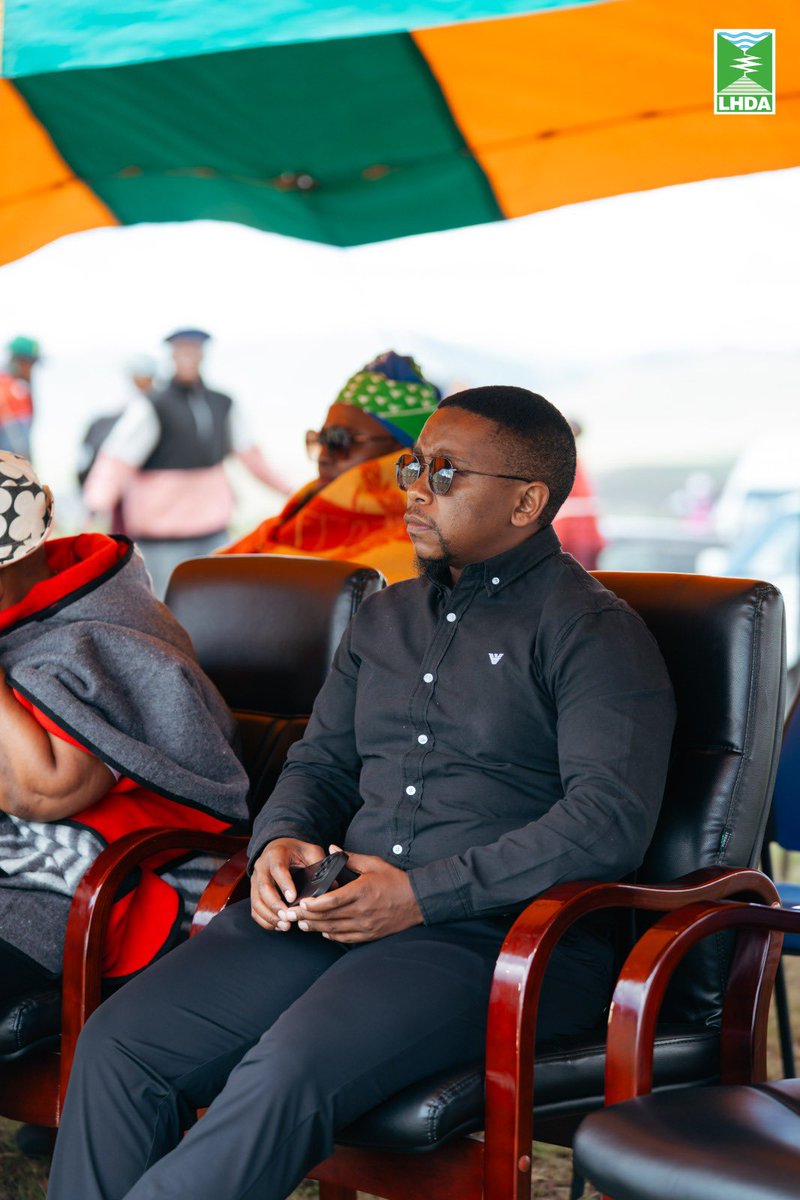 Mpho Brown tweet media