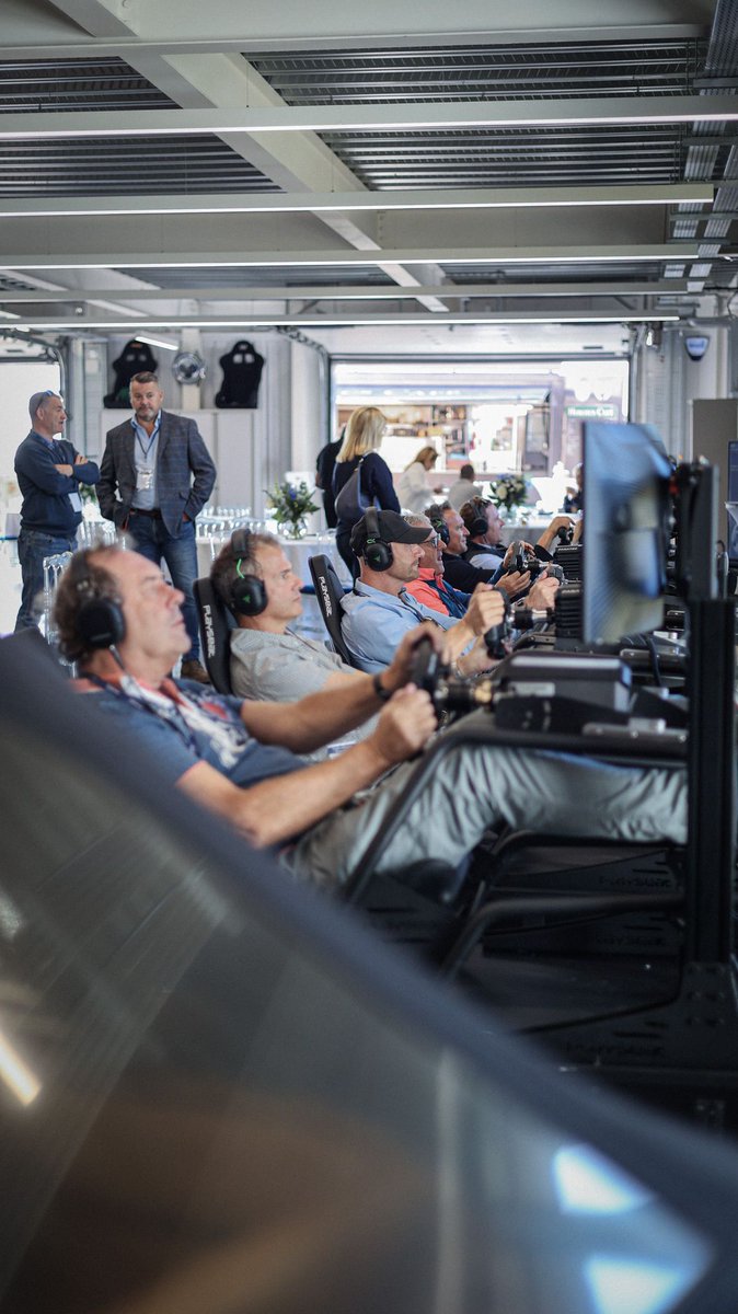 SimStaff tweet media