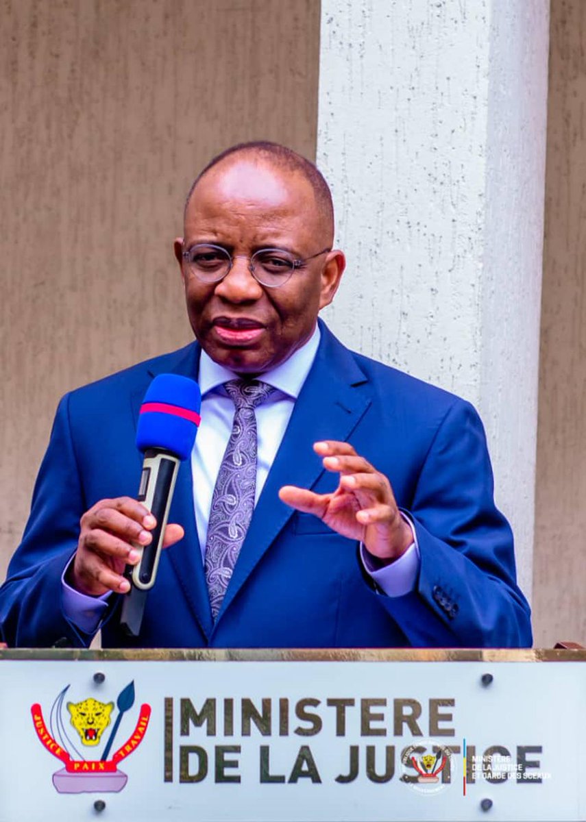 #RDC #Ass. Nat  : Ministre de la Justice,  Guillaume Ngefa confronté à une question orale avec débat par le député Joseph Nkoy Wembo. Il doit élucider sur les conditions de travail des magistrats ainsi que les conditions de détention des prévenus et inculpé dans les prisons.