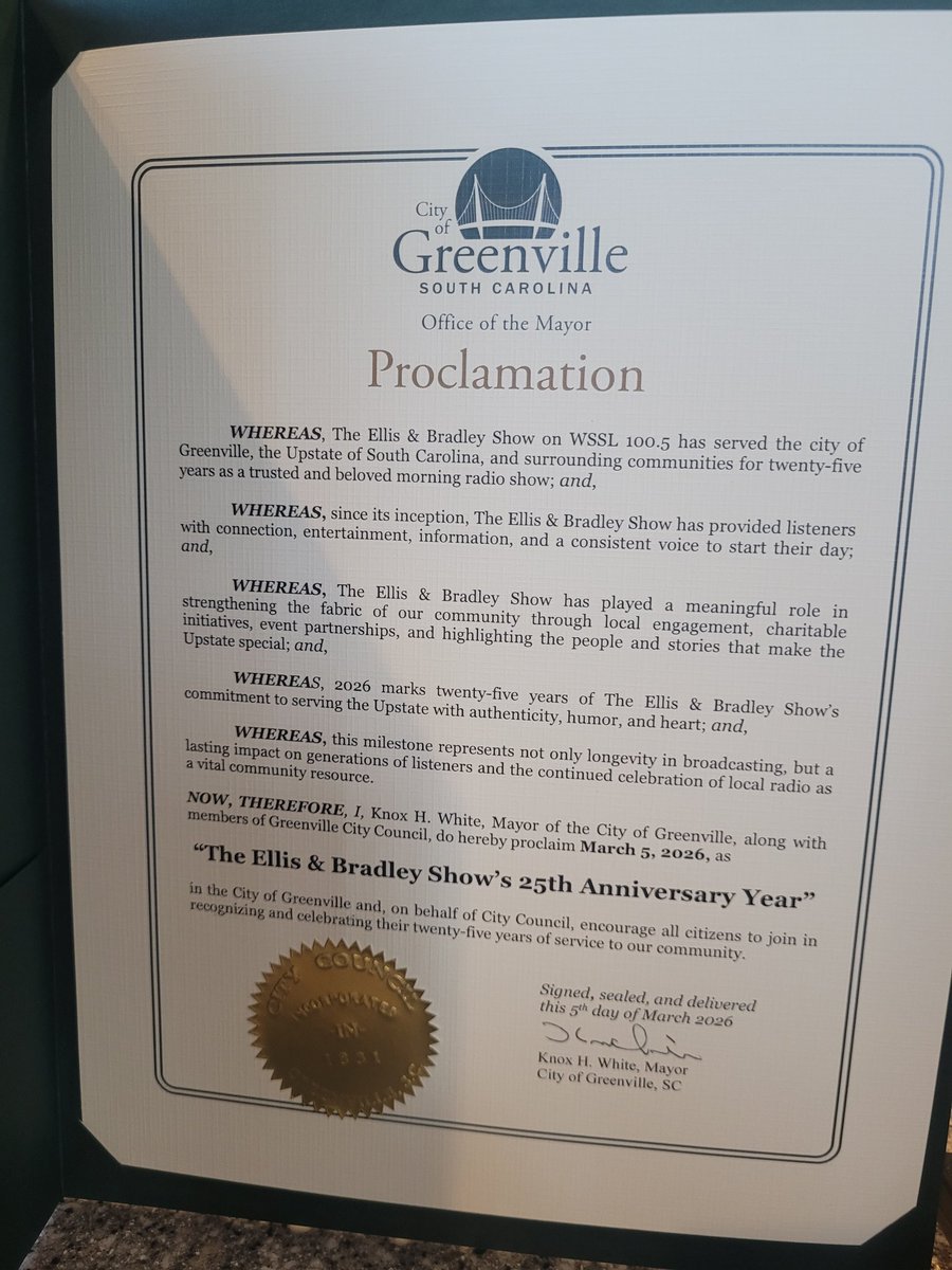 The Ellis and Bradley Show tweet media