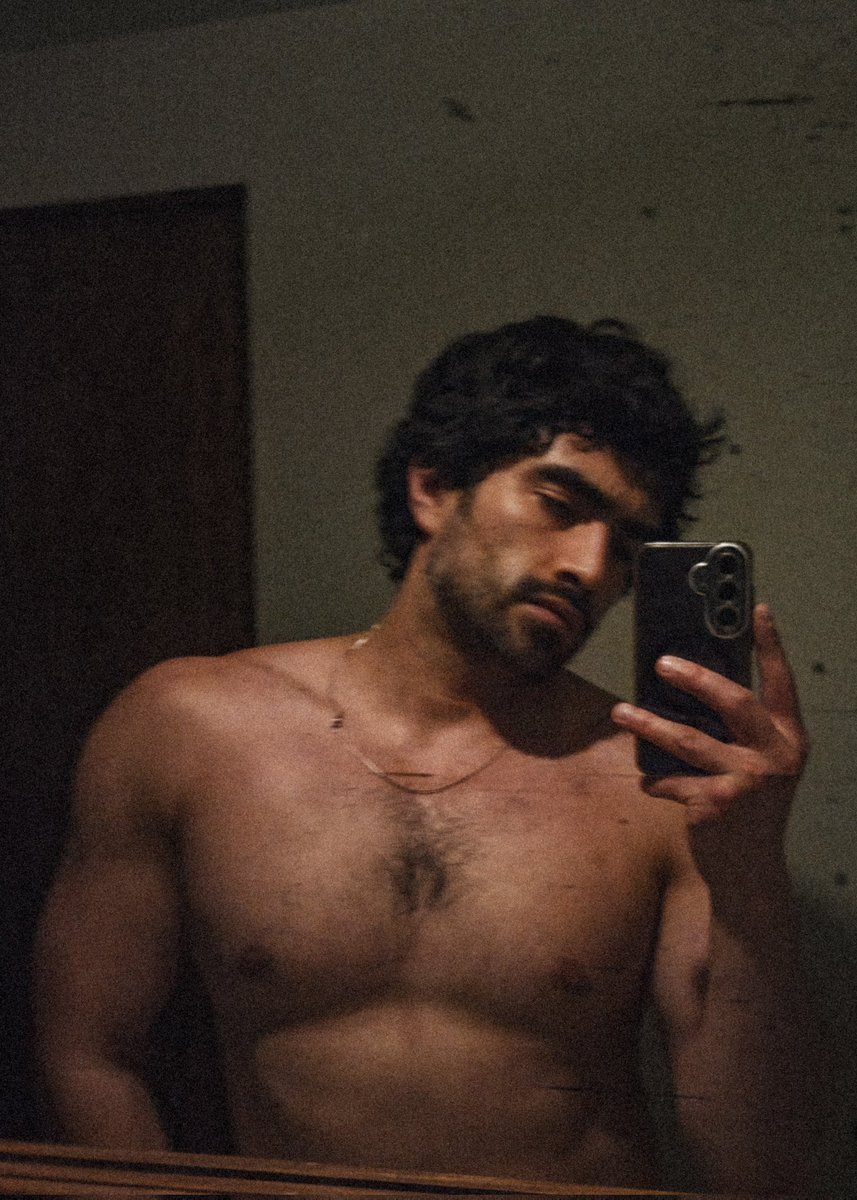 Sweaty bwoi tweet media