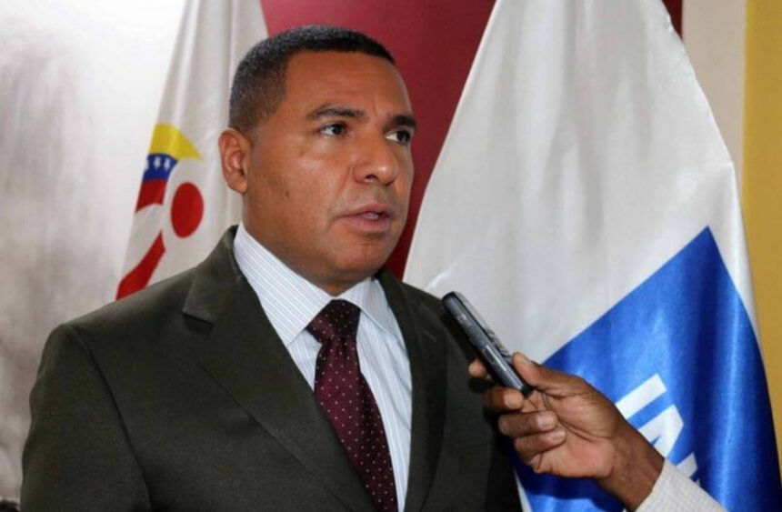 Breve análisis: La presidenta encargada de la república, Delcy Rodríguez, nombró a Enrique Quintana como nuevo director general de la Comisión Nacional de Telecomunicaciones (Conatel).

Desde 2019, Jorge Márquez Monsalve estaba a cargo de esta institución, ahora solo se queda con