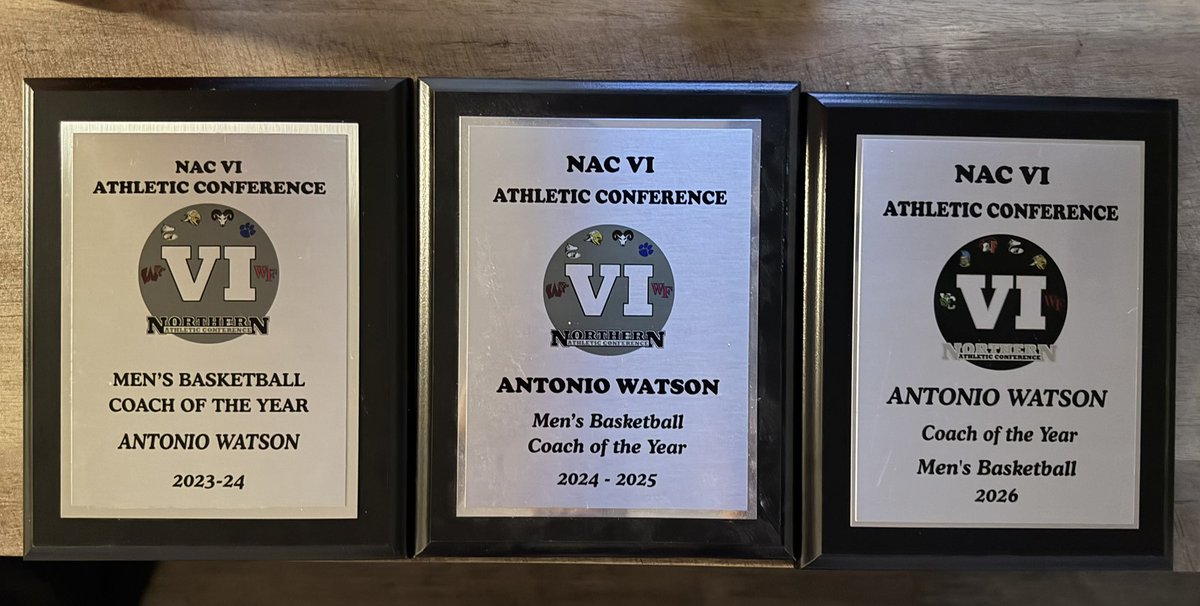 Antonio Watson tweet media