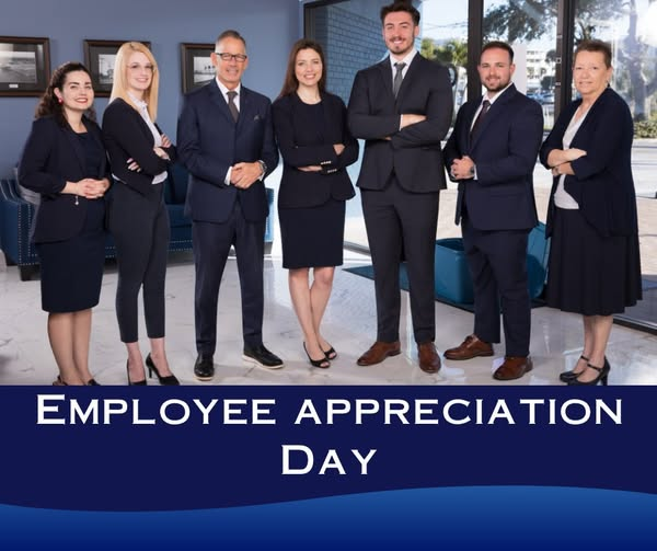 ConnorsWealth's tweet photo. Behind every client relationship is a strong team, that's what CWM demonstrates to our wonderful clients. We work together to achieve our goals for both our clients and the company and together hone in all our unique skills that unite us as one!
#teamwork #employeeappreciationday https://t.co/gGIRJiDPQp