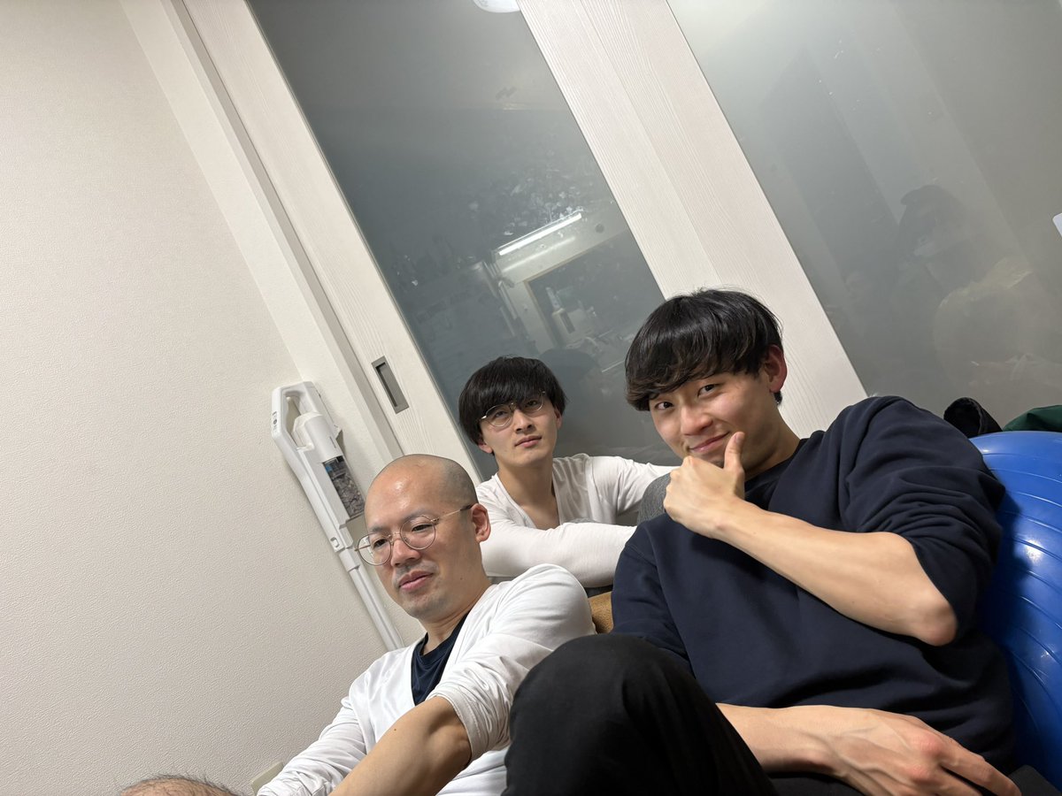 saburo1990's tweet photo. シェアハウスメンバーから3組上がれてるの頼もしい。

#また会え
#鉄巣鴨
#りとるハーツ https://t.co/VrdX12apq5