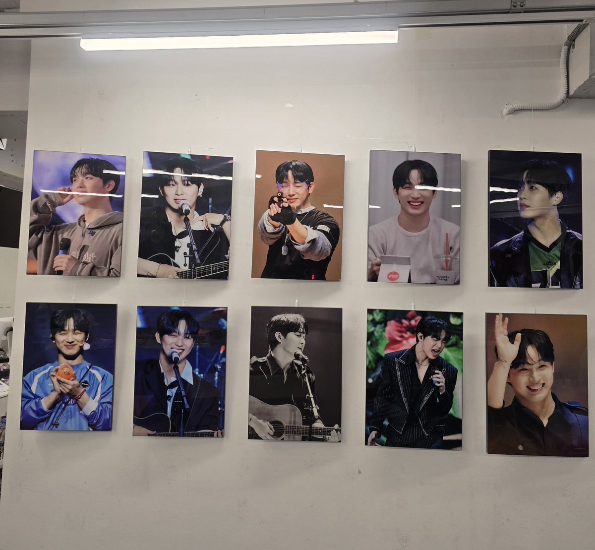 hshjini's tweet photo. 하나부터 열까지 다 직접해야하는거였네?ㅎ
그래도 너무 즐겁고 보람찬 준비
현시꾸생일축하해 https://t.co/YtzrVHw5rM