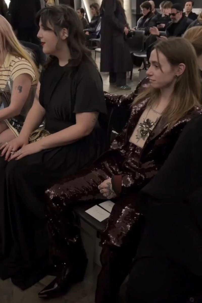 maeve ⚢ tweet media