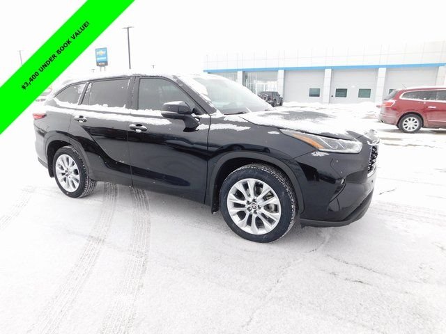 WetzelChevrolet's tweet photo. Pre-Owned 2023 Toyota Highlander L AWD with 52,485 miles, priced at $34,995: https://t.co/ft0srd9zoU https://t.co/FLkuKANxwB