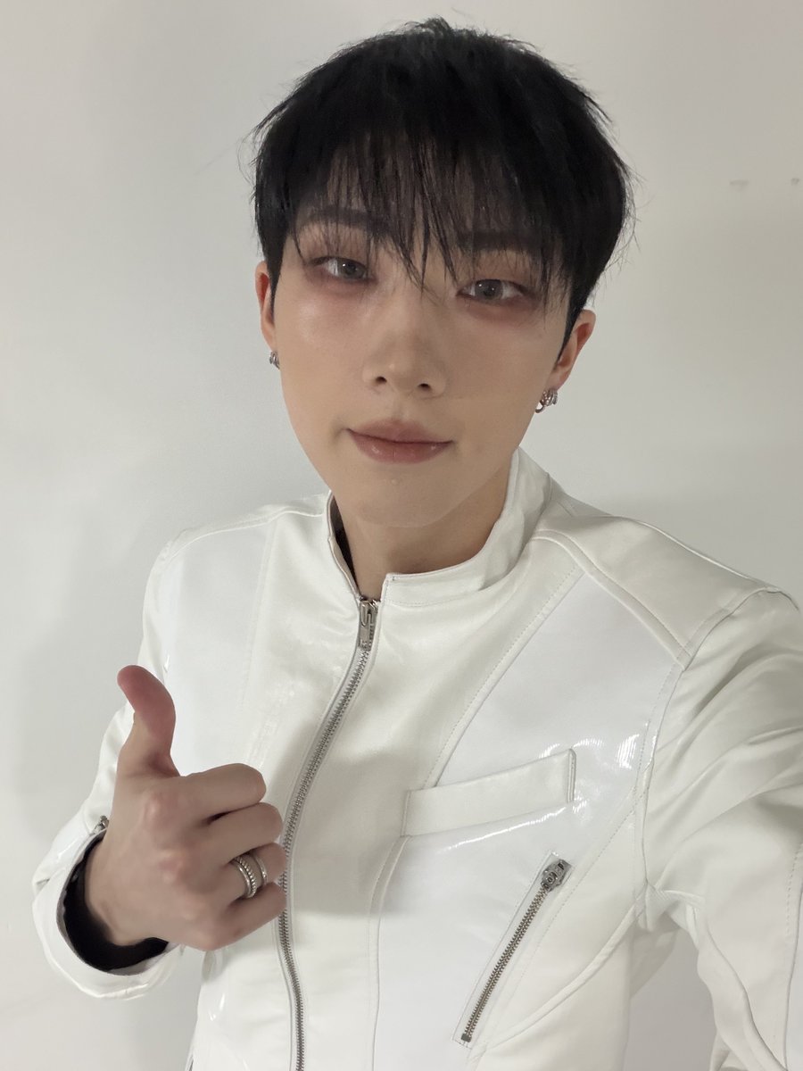 P1Harmony tweet media