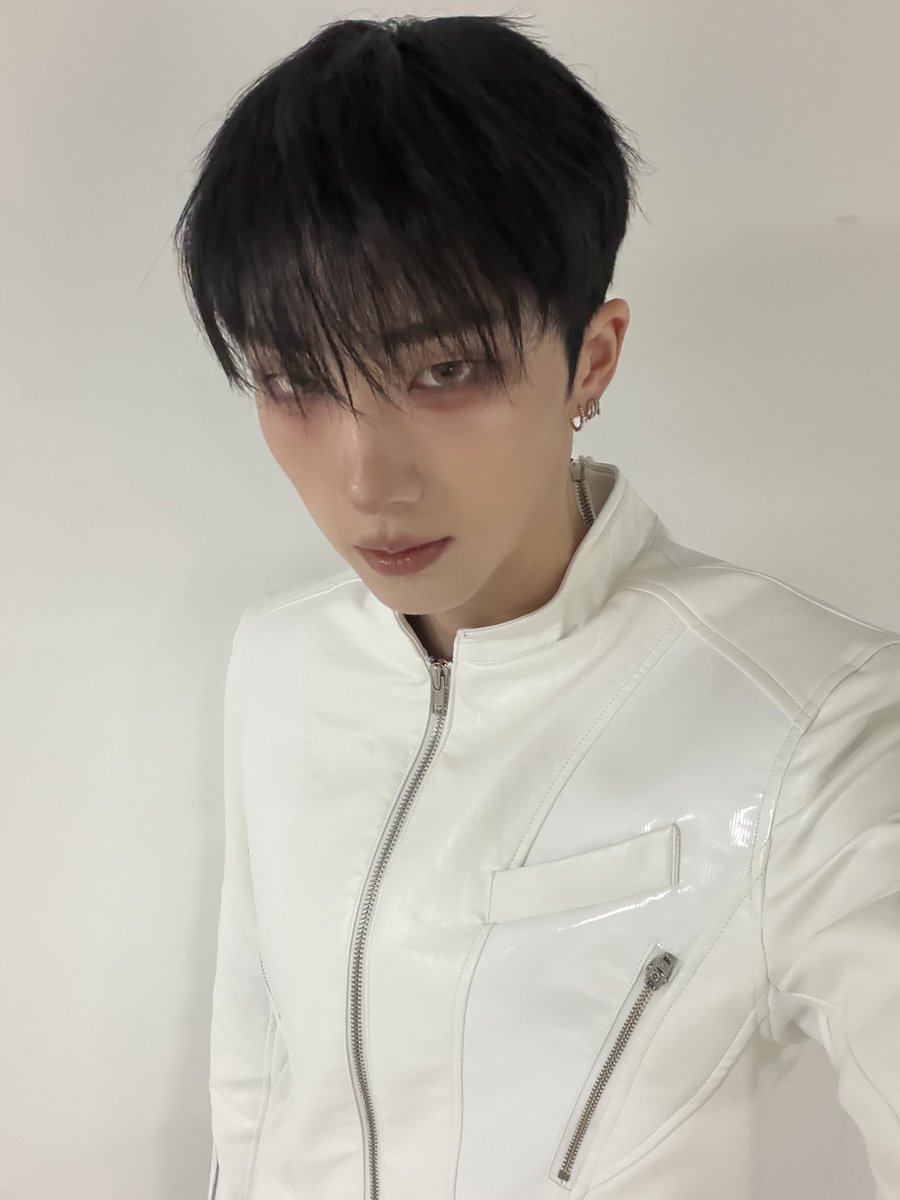 P1Harmony tweet media