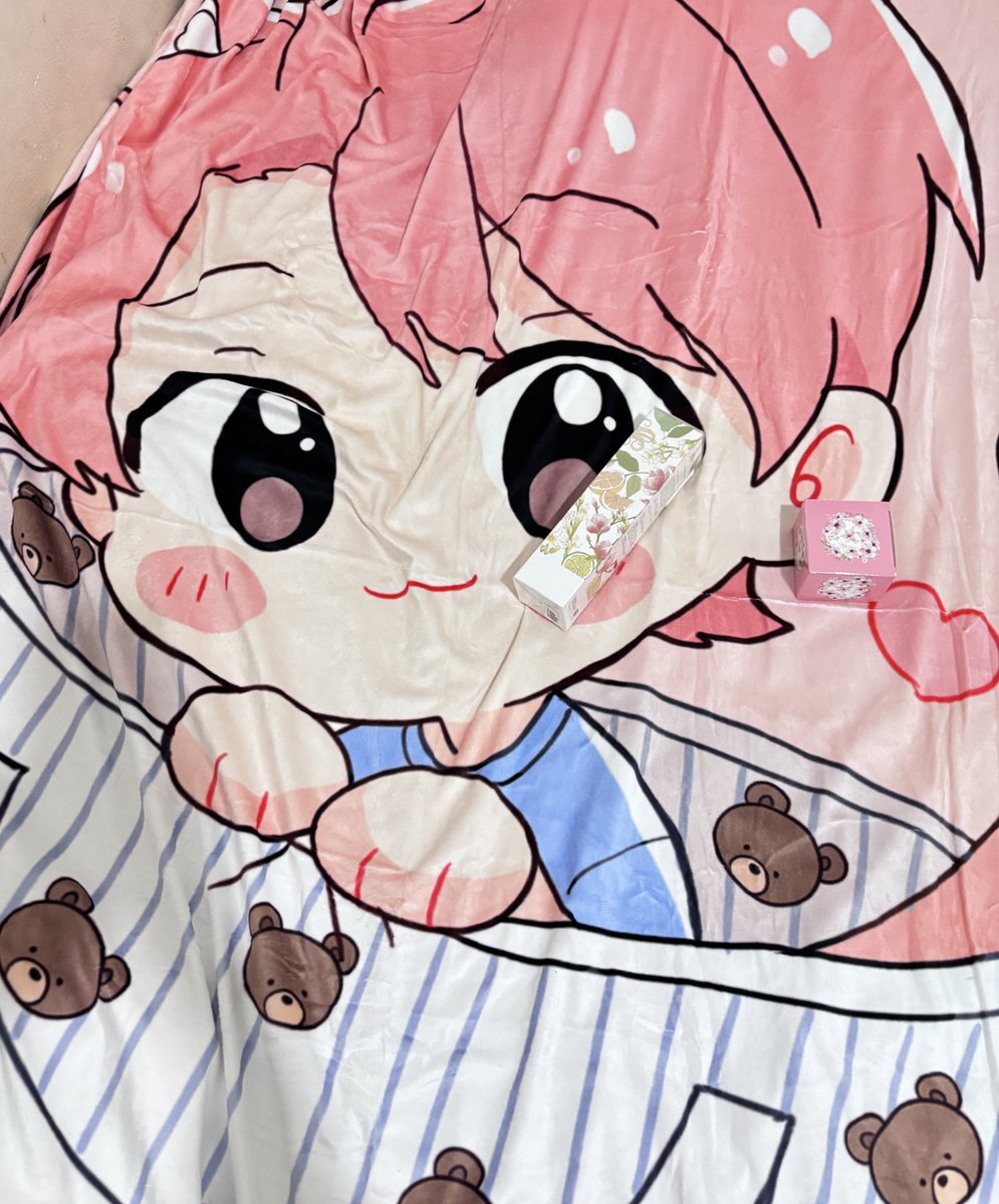 vee (rest) tweet media