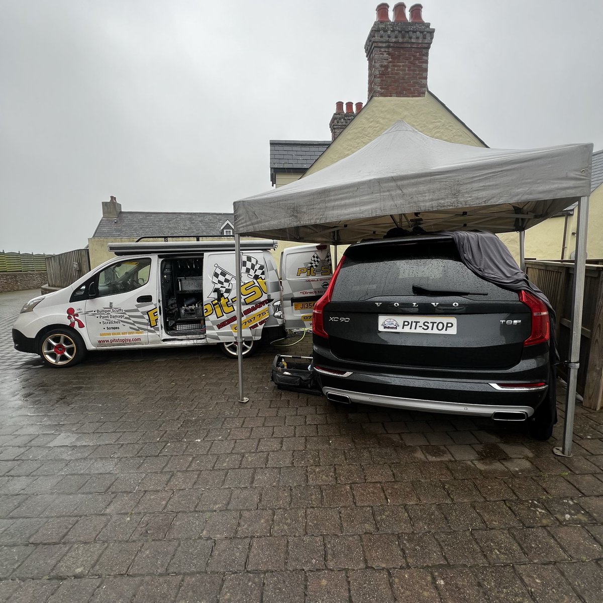 Rainy driveway repair today.

Small bumper scuffs usually don’t need a bodyshop or insurance claim.

Just a tidy SMART repair..🏁

Send photos:
pitstopjsy.com