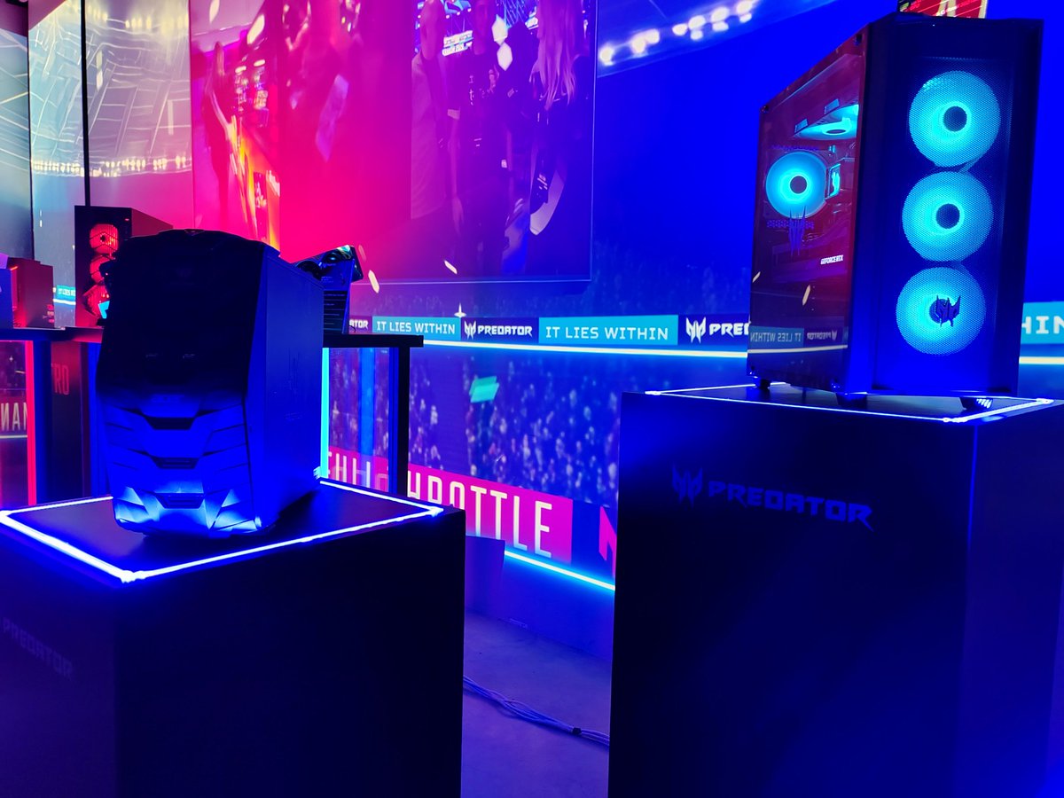 SteveMay_UK's tweet photo. Acer just turned 50, and it held a bash to celebrate last night. Plenty of cutting-edge tech on display - my trusty old Predator gaming PC definitely needs an upgrade! - and much fun was had! #50yearsofAcer @chillibobpr @acer_gb https://t.co/EbwjRC6mzs