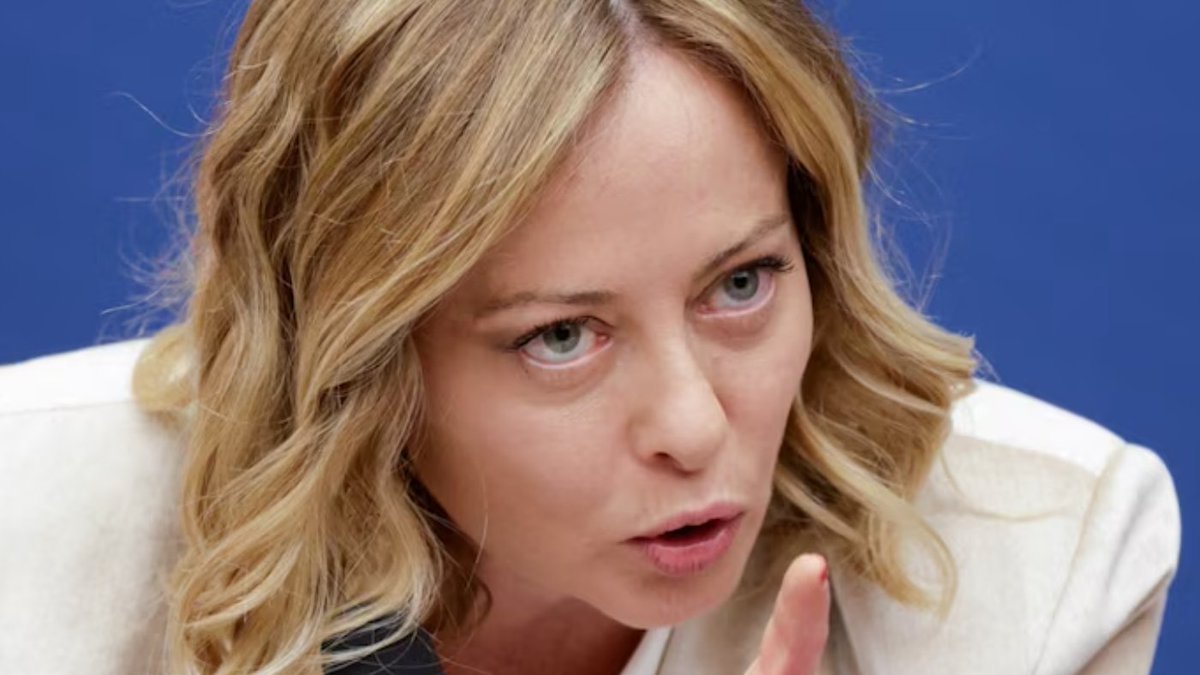 MwAw1956's tweet photo. Love it!

All these paid off and woke Marxist puppets to the WEF globalists in Geneva need to be brought down and never, ever come back! They are destroying Western Culture!

And, this woman reminds me very much of Italy's, Giorgia Meloni! She definitely has Meloni's fire, determination and conviction! 

AWESOME!!!