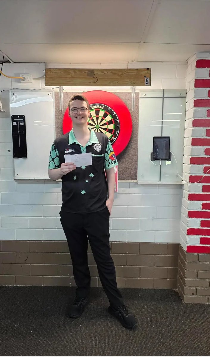 Charlie 🇪🇪 tweet media