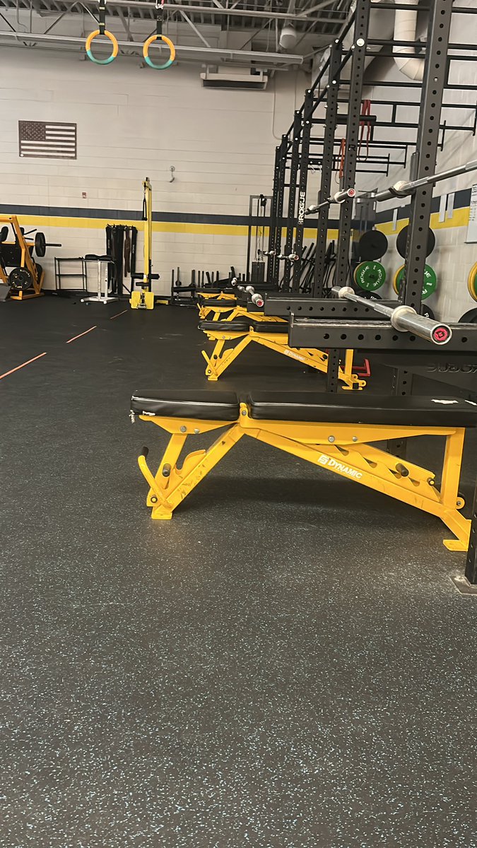 do519720's tweet photo. Newest lifting numbers!!!! 

Bench: 215
Squat: 310
Clean: 220

745 total 💪

Always room for growth however! https://t.co/f9rPMhYSEl