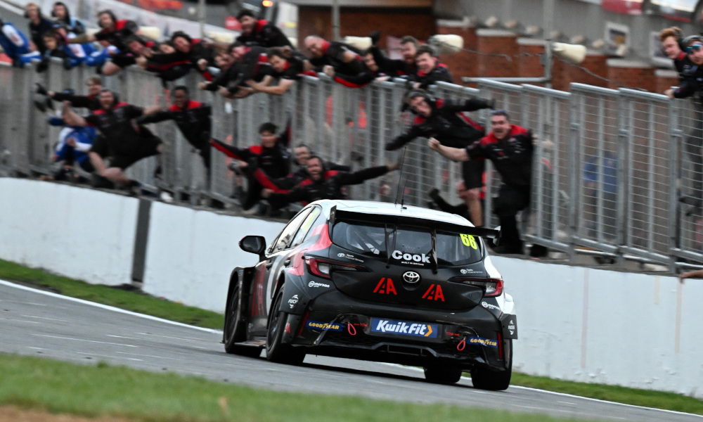 TouringCars.Net tweet media