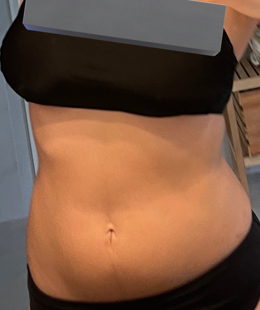 pinkyzopzart's tweet photo. -10kg difference 60kg vs. 50kg!! T_T https://t.co/9Jk6VwUvln