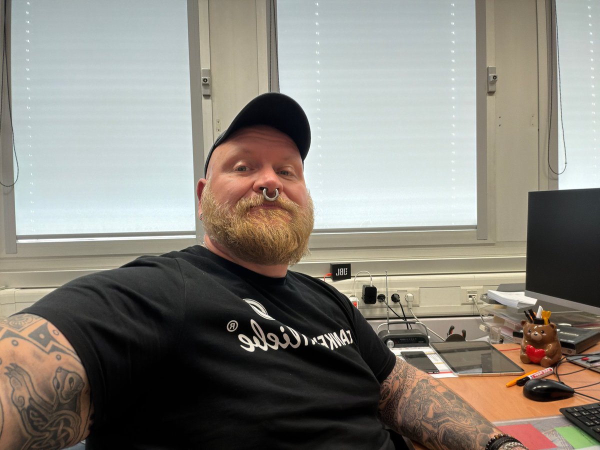 ThornerBear tweet media