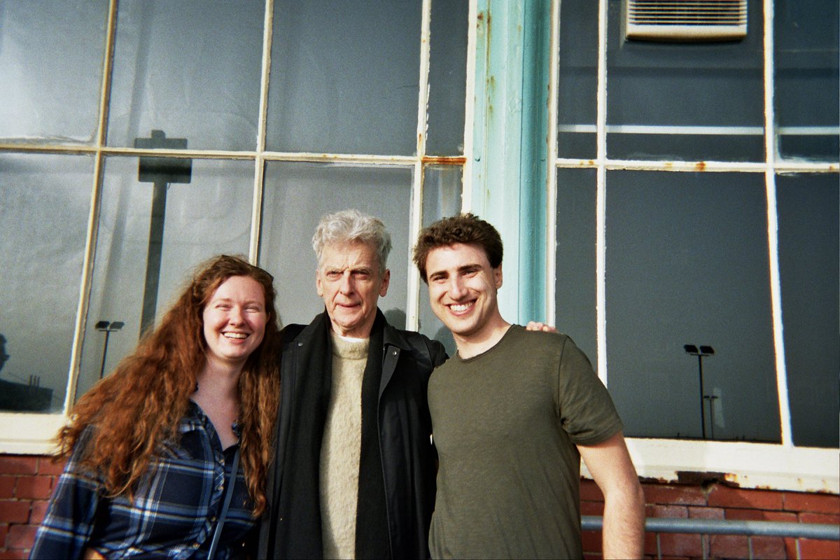 rainbowclarp's tweet photo. got to meet peter capaldi twice yesterday, before and after his show. he was lovely! https://t.co/PSWdHGrnUc