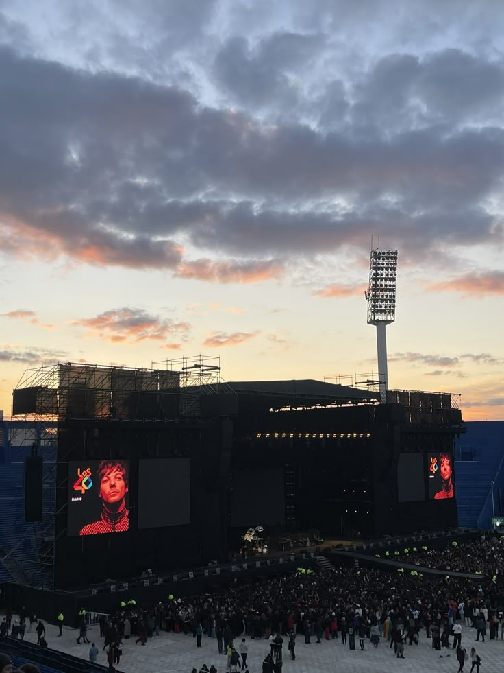 ? Louis en Argentina Bot 🇦🇷 tweet media