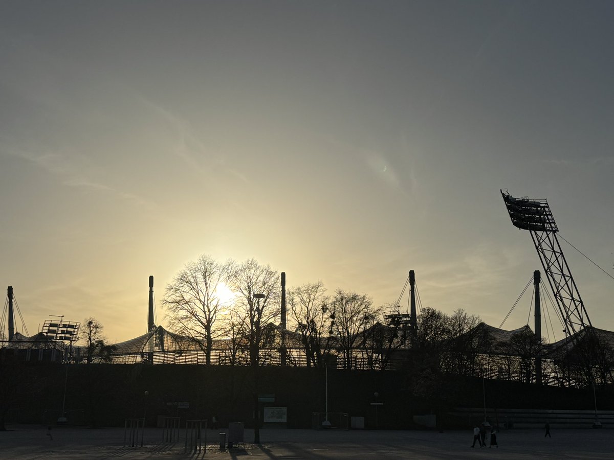 D_Unit1991 tweet media