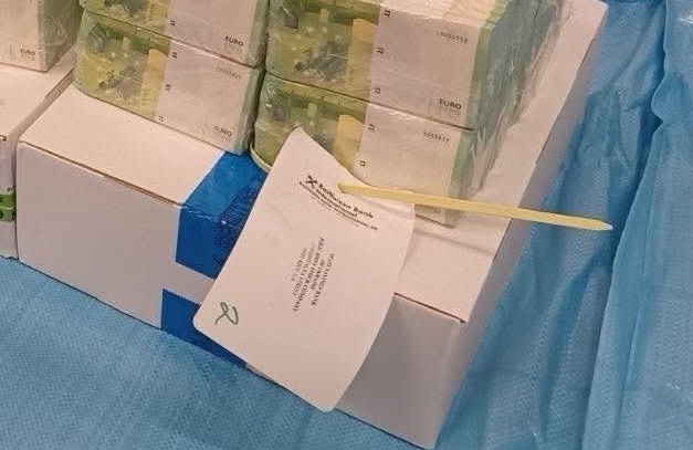 <a href="/BalazsOrban_HU/">Balázs Orbán</a> Hahahaha, the Hungarians stole money from Raiffeisenbank.