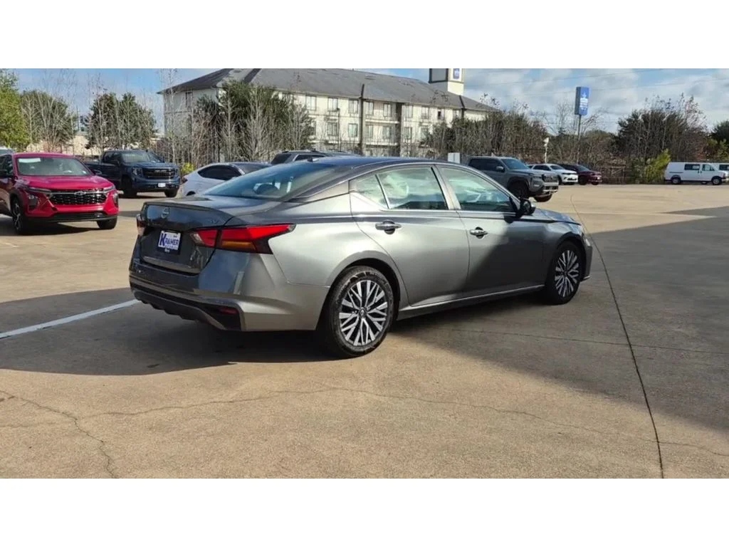 KramerAutoplex's tweet photo. This pre-owned 2023 Nissan Altima 2.5 SV is available now at Kramer Autoplex Livingston.  
> Stock #: P396322B 
> Mileage: 56,478  

🖥️ Get more information > https://t.co/cDBXL4fRHR 
*Subject to Sale*
#KramerChevroletLivingston #LivingstonTX #Kramer #preownedcars #UsedCars https://t.co/TAqGrmPOeR