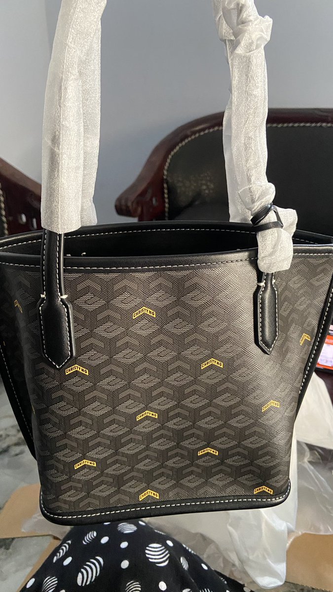 𝓐𝔂. 🍑 tweet media