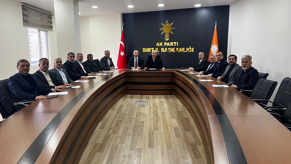 İl Koordinatörümüz, 26. ve 27. Dönem Mersin Milletvekilimiz Sn. Ali Cumhur Taşkın’ın katılımlarıyla İlçe ve Belde Başkanlarımız ile istişare ve değerlendirme toplantımızı gerçekleştirdik.

Toplantımızda Ramazan ayına yönelik çalışmalarımızın değerlendirilmesinin yanı sıra