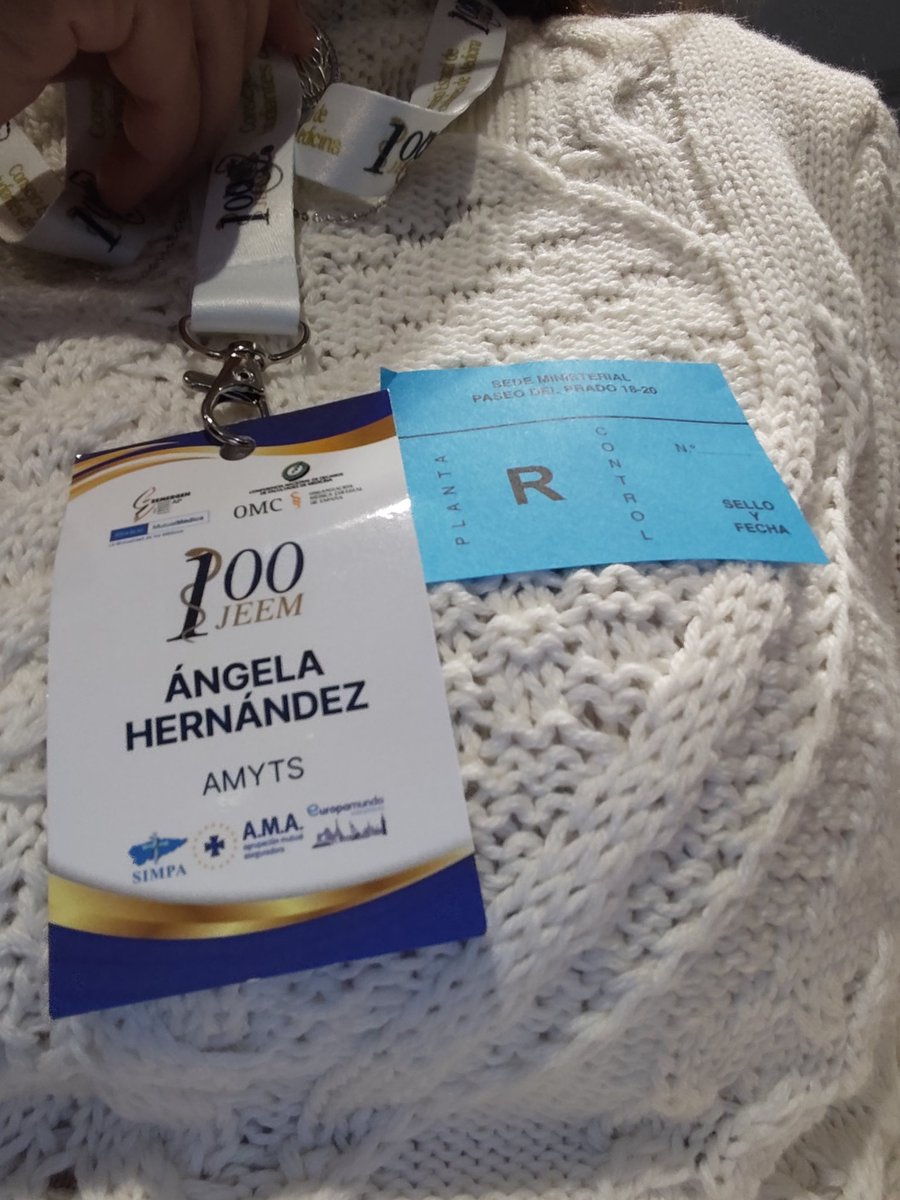 En el #100CEEM, gracias a <a href="/ceem_medicina/">Consejo Estatal de Estudiantes de Medicina</a> por su invitación a <a href="/amytsmedicos/">AMYTS</a> 

En excelente compañía de nuestra presidenta de médicos y facultativos MIR y jóvenes Ana Galán <a href="/residentesAMYTS/">ResidentesAMYTS</a>, Jose Antonio Vidal, SG del <a href="/OficialSimpa/">SIMPA_Oficial</a> y <a href="/XavierLleonartM/">Xavier Lleonart #MedicinaésMECES3</a> SG de <a href="/metgescatalunya/">Metges de Catalunya</a>