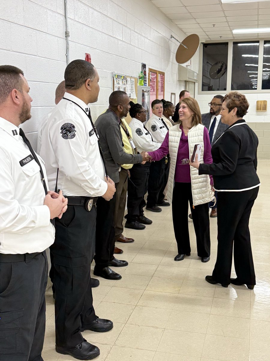 Anna Stein tweet media