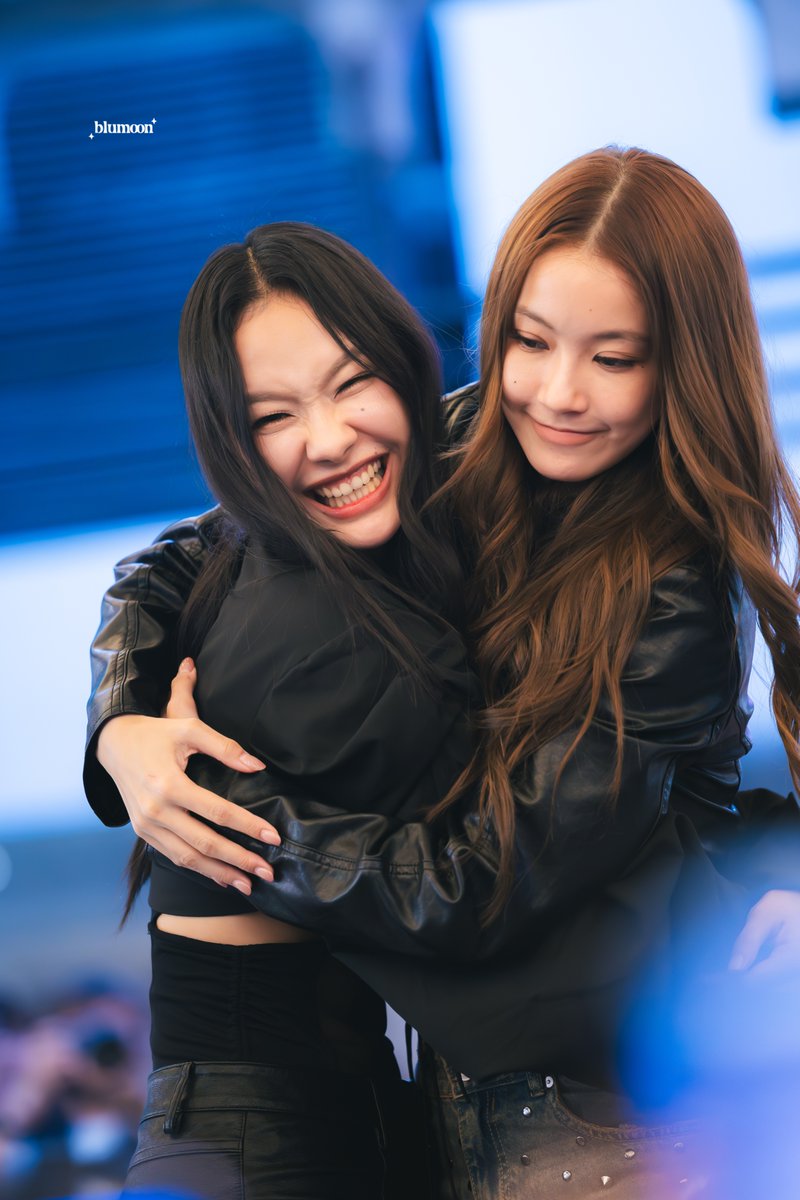 blumoonfoto's tweet photo. ตอนจบกฎเก = 

#Flex1045xGirlRulesSeries 
#GirlRulesSeries 
#MilkPansa #NamtanTipnaree 
#loverrukk #filmracha https://t.co/tW1IaLWvqD