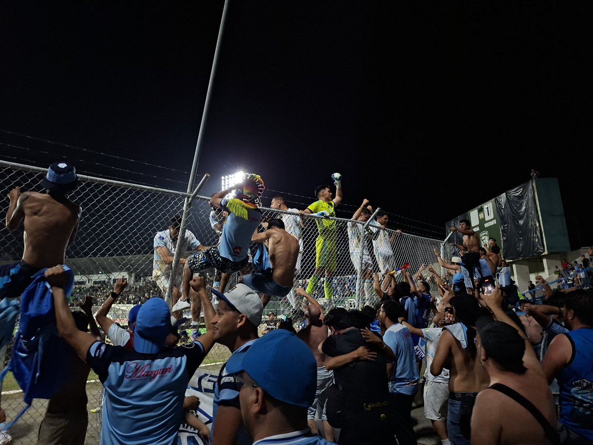 José Urbina tweet media