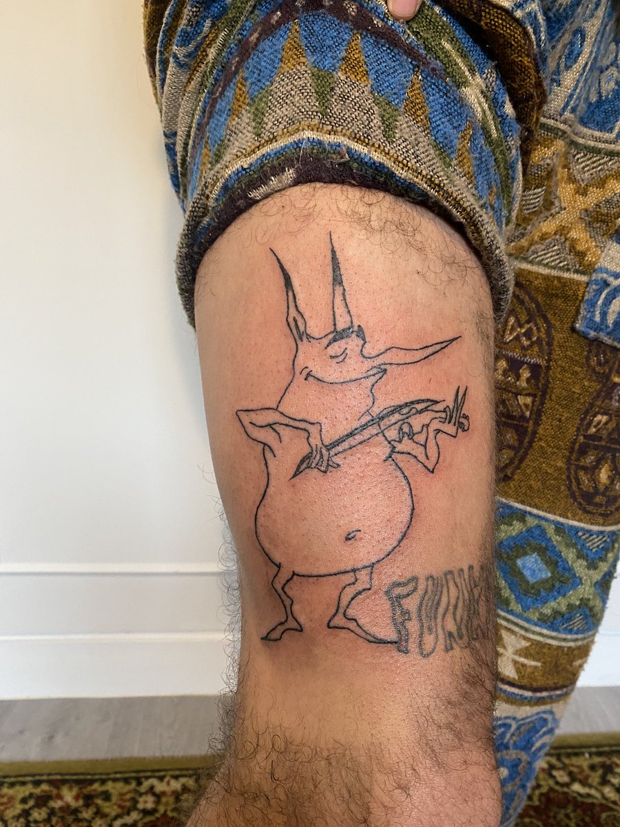 agnesorel's tweet photo. si vous voulez un tattoo sur rennes ou paris venez dm!!! https://t.co/5eTSw5Cjfj