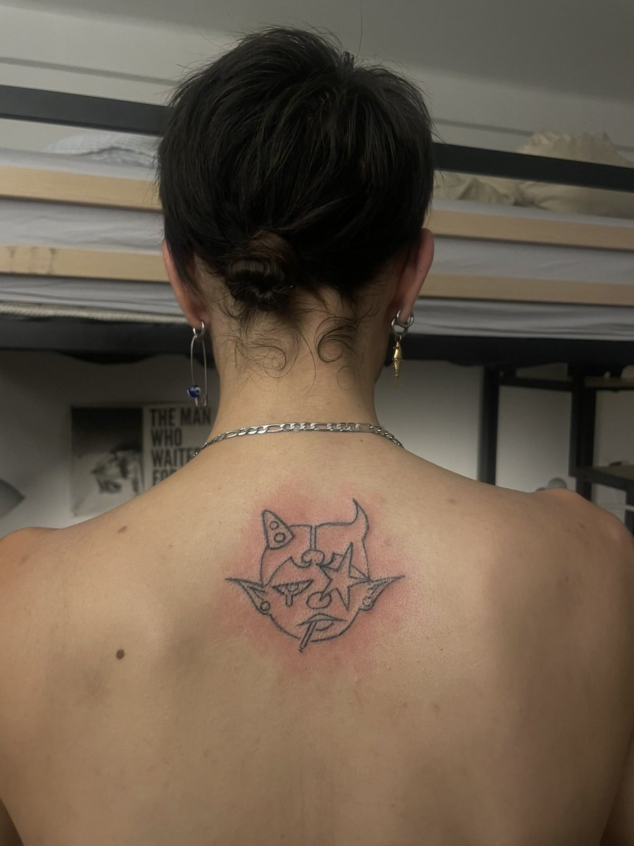 agnesorel's tweet photo. si vous voulez un tattoo sur rennes ou paris venez dm!!! https://t.co/5eTSw5Cjfj