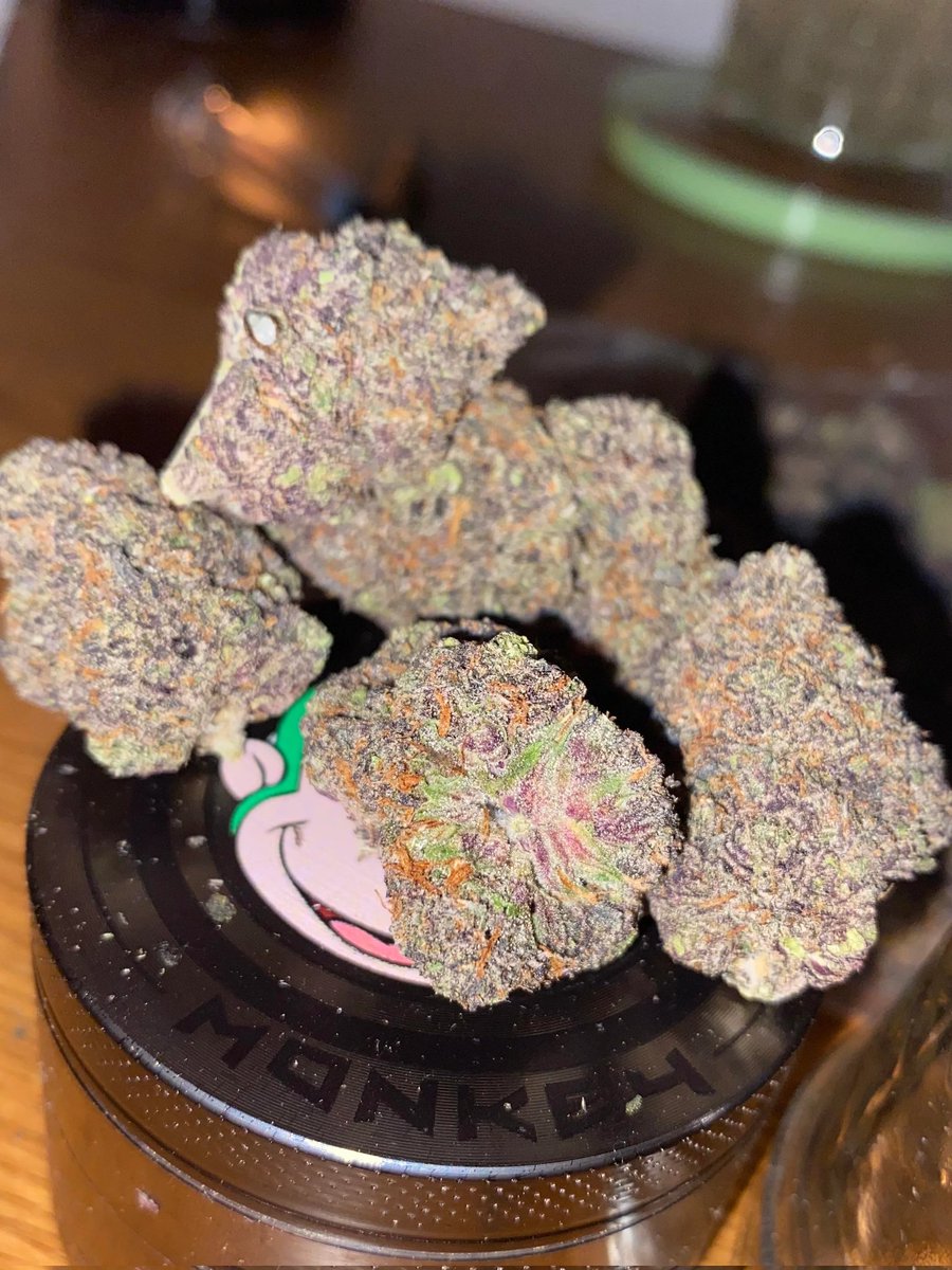 calipackzz's tweet image. Wilmington Charlotte Fayetteville Raleigh Greensboro Winston-Salem — premium fire weed zaza for serious buyers only 🔥🌳 Plug standing by. DM for menu &amp;amp; fast weed service! #NorthCarolinaWeed #NCPlug 💯