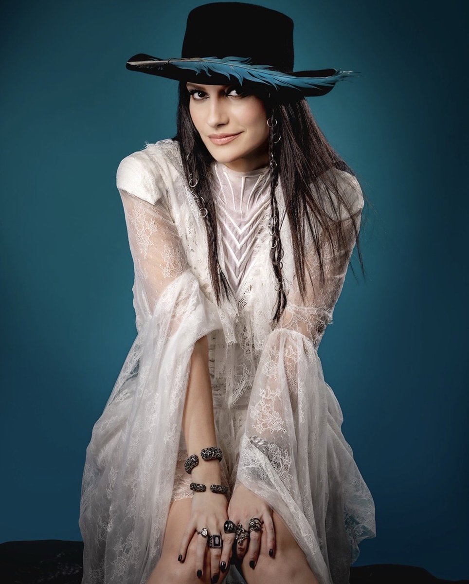 LauraPausini's tweet photo. De Roma con AMOR! 🤍
GRACIAS @billboard @billboardlatin https://t.co/v0703vEm0j