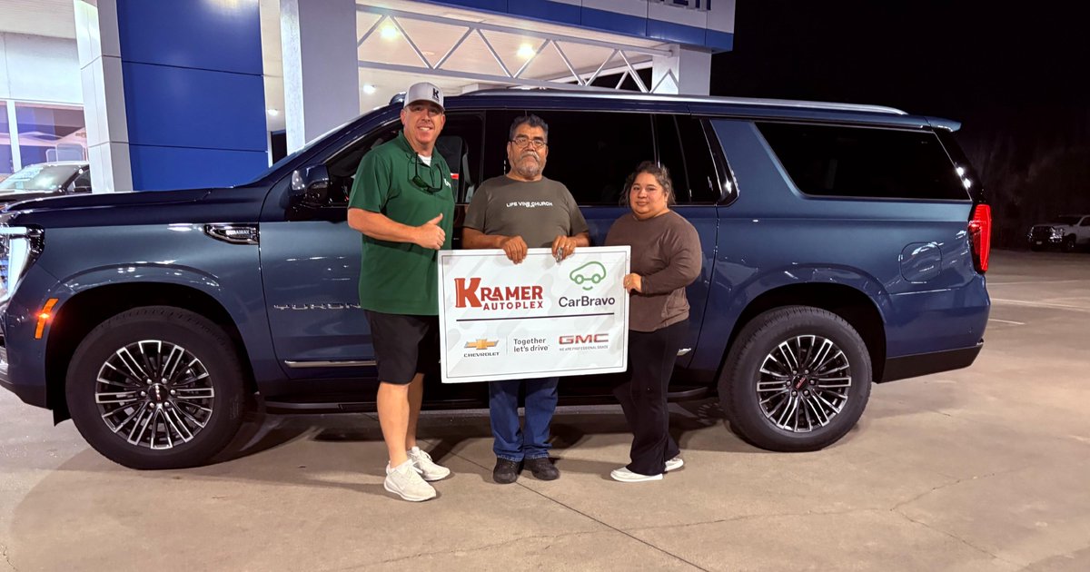 KramerAutoplex's tweet image. 🎉 Congratulations to Erica on her massive upgrade to the 2026 #GMCYukon XL Elevation. 

🖥️ Website link: bit.ly/4sxXgL9
#Kramer #KramerAutoplex #LivingstonTX #NewCars #PreOwnedCars #KramerGMC