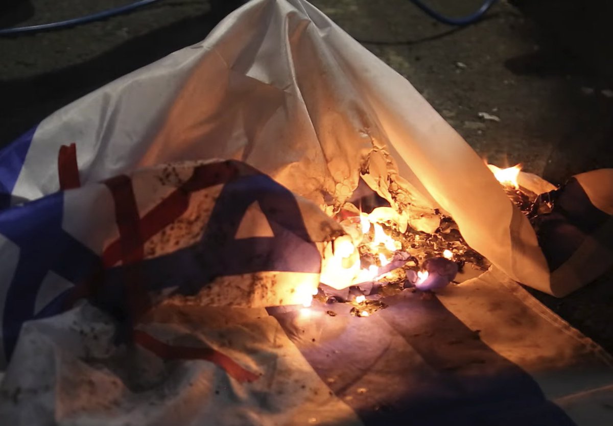 Do any Birmingham leaders stand against horrific religious supremacists determined to drive people they dislike out of public life? Any at all? 5/5