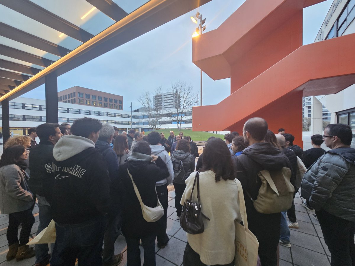 TecnoCampus's tweet image. Finalitzem la jornada amb les visites guiades!

Recorda que a l’abril celebrem una nova Jornada de Portes Obertes en dissabte amb:

→ Sessions exclusives amb coordinadors
→ Informació sobre #beques i preinscripció
→ Visites guiades en profunditat
 tecnocampus.cat/jornades-porte…