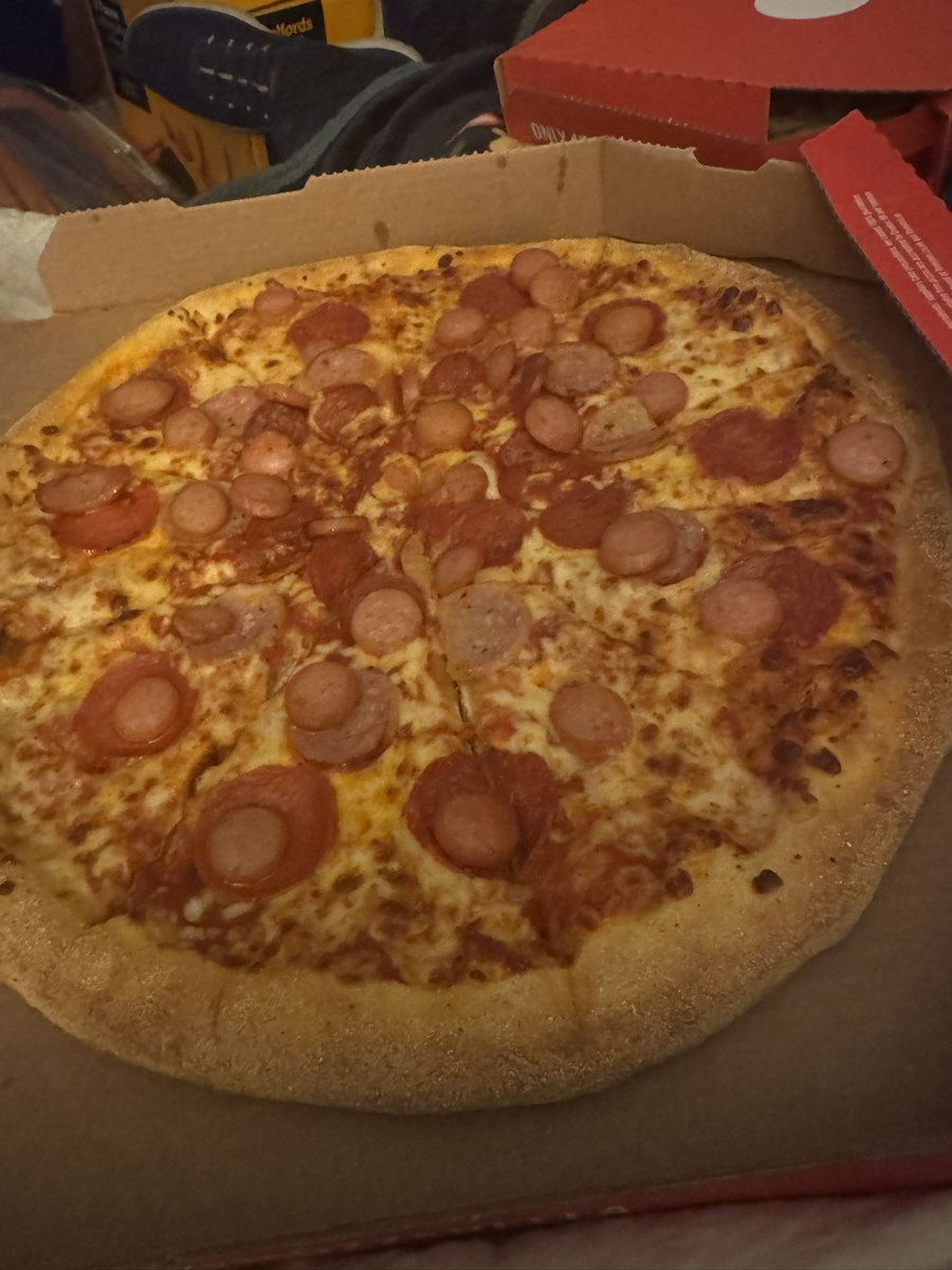 MissMapleSyrup tweet media