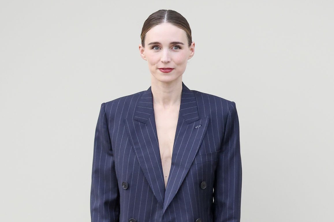 rooneydaily's tweet image. Rooney Mara at #Givenchy Fall 2026 during Paris Fashion Week