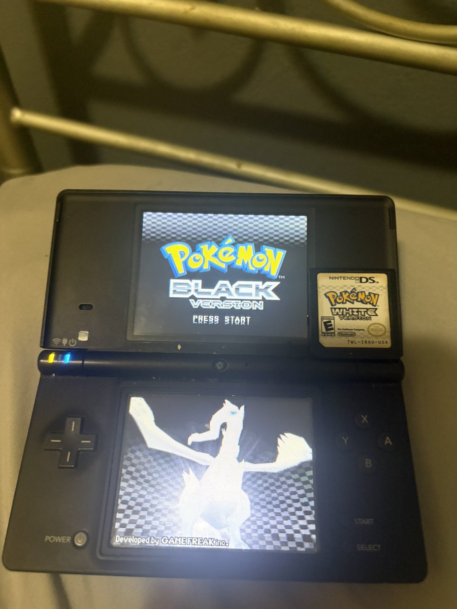 Devon Izara☭ | MAUL SHADOW LORD ERA tweet media