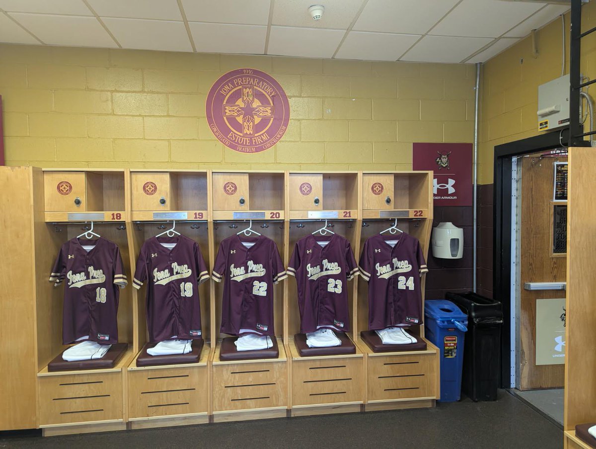 Iona Prep Baseball tweet media