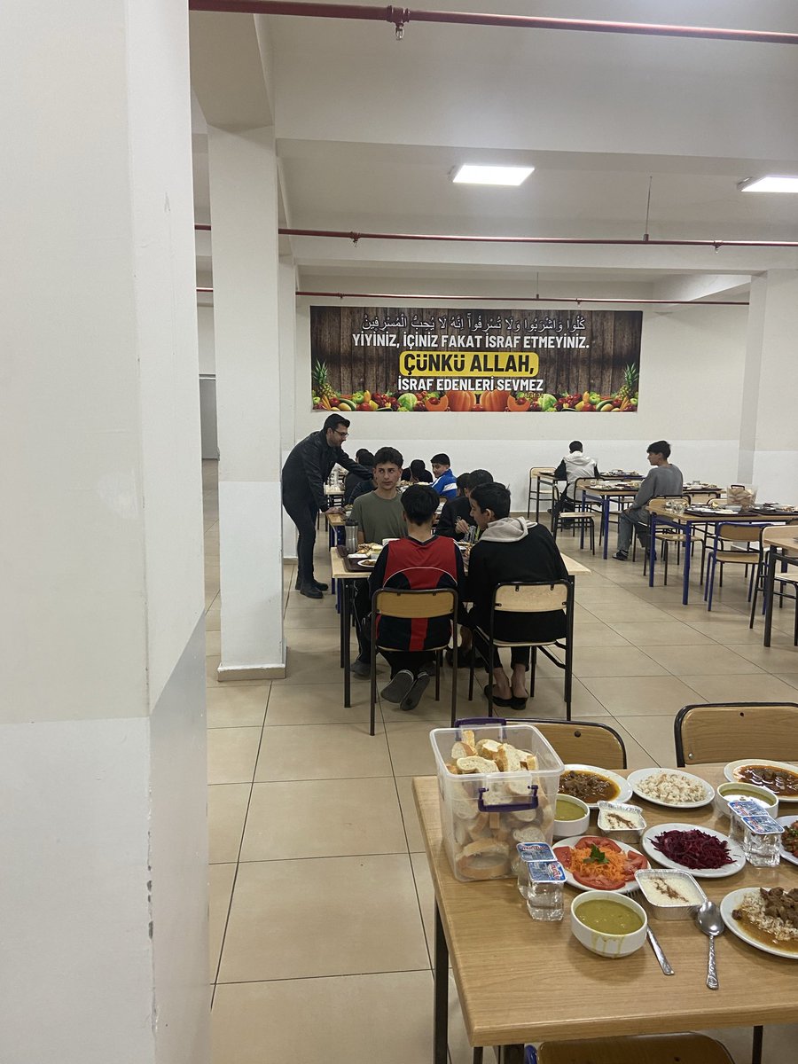 Maarifin gönlünde RAMAZAN kapsamında okulumuzda çeşitli etkinliklere katılan değerli şube müdürlerimize ve misafirlerimize teşekkür ederim <a href="/husamettin_atli/">Hüsamettin ATLI</a> <a href="/sadoglu_salih/">Salih Sadoğlu</a> <a href="/meb_dinogretimi/">MEB Din Öğretimi Genel Müdürlüğü</a> <a href="/Yusuf__Tekin/">Yusuf Tekin</a>