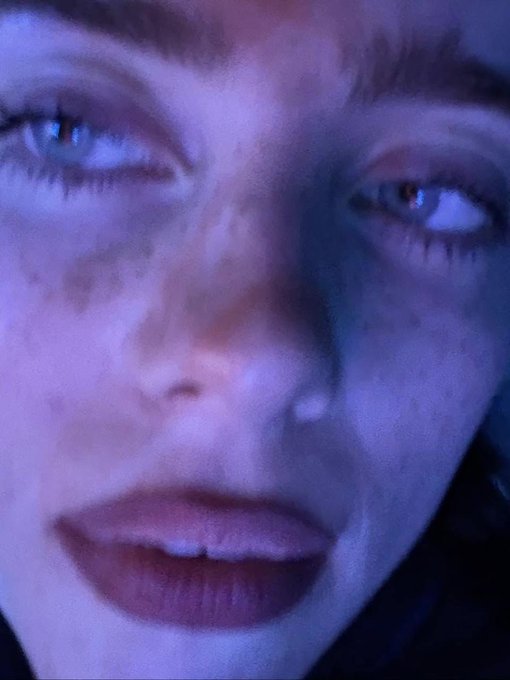 billiesource's tweet photo. the Billie Eilish... https://t.co/GjrBzxmd6g