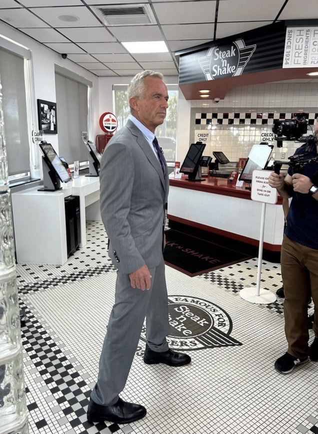 Leland Palmer in the Lodge